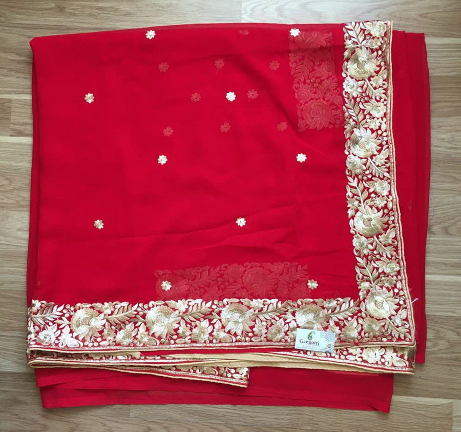 chervone-vesilyne-sari-z-ornamentom-114.jpg