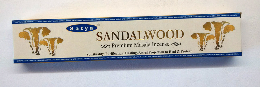 Sandalwood Satya аромапалочки Sandalwood Satya аромапалочки
