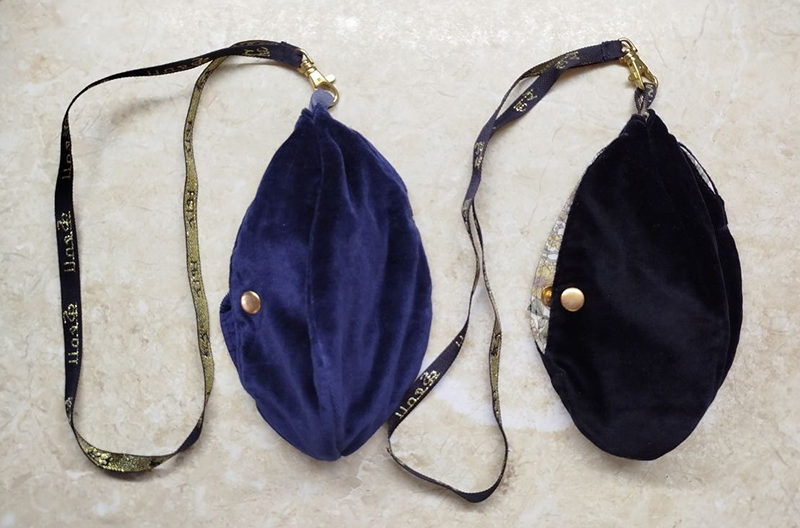 Теплі мішечки для чоток. Щільні і дуже якісні!